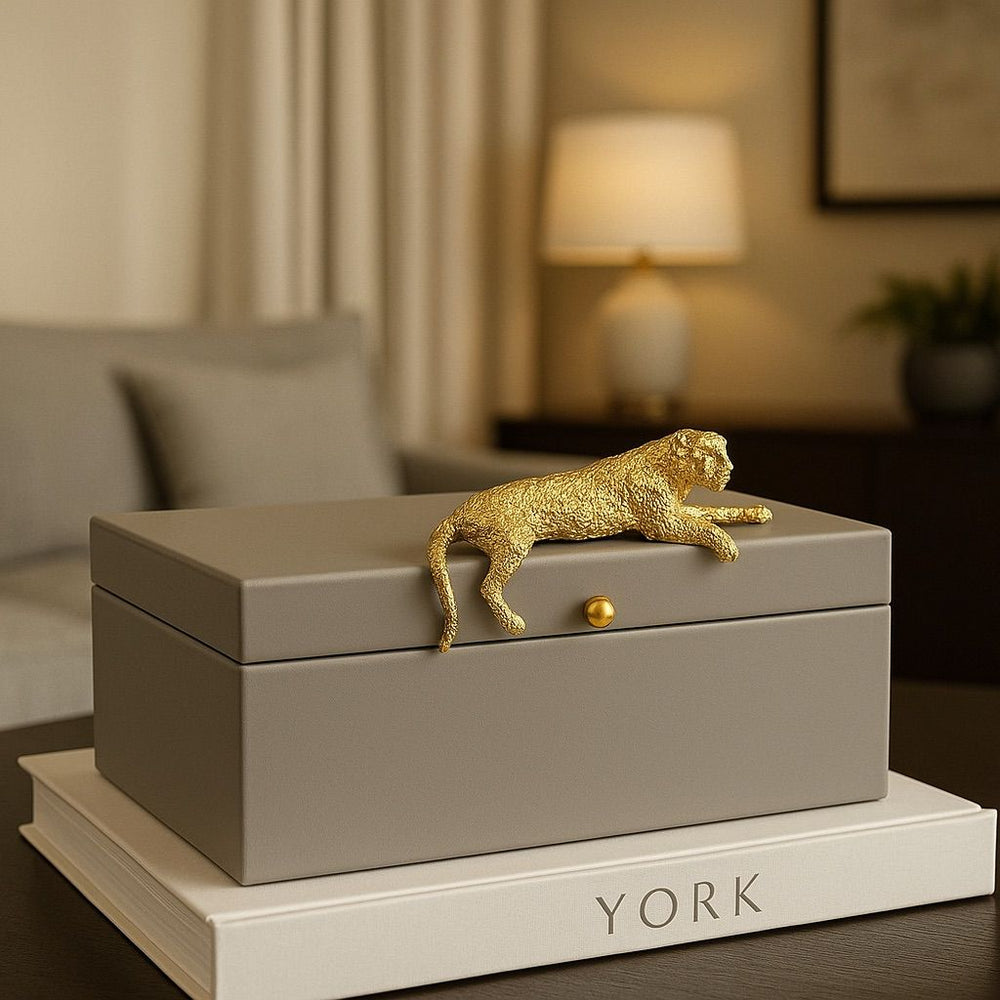 Lyxig Dekorativ Läderlåda med Figur av Leopard/Gepard - Grå