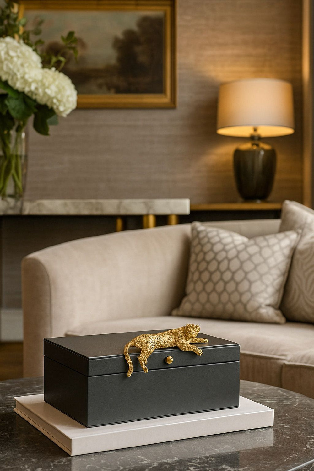 Lyxig Dekorativ Läderlåda med Figur av Leopard/Gepard - Svart