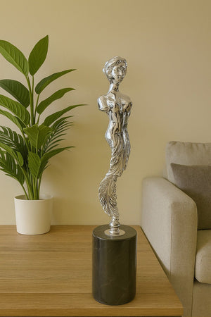 Lyxig Sjöjungfru Figur / Silverfärgad Mytologisk Skulptur på Svart Marmorbas - Silver