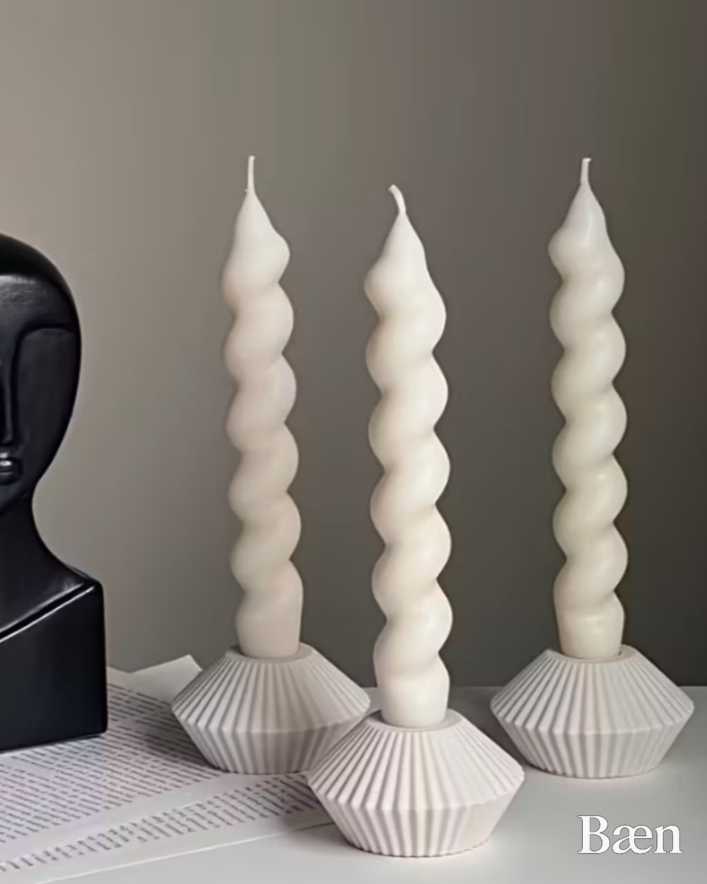 Lyxig Ljusstake Set (3-pack) / Vit Keramik Räfflad (Radiell) Bas