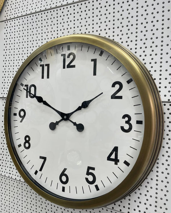 Klassisk Väggklocka i Metall med Antik Finish (60 cm)