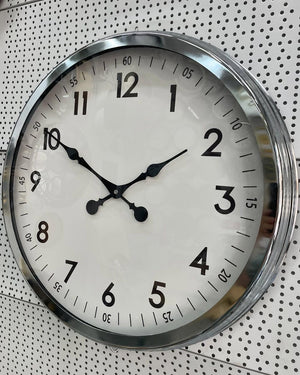 Klassisk Väggklocka i Krommetall (60 cm)