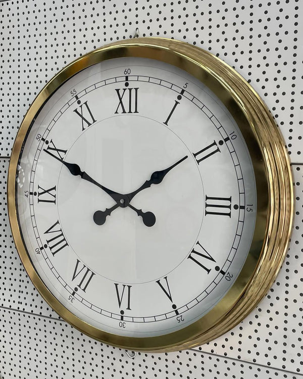 Väggklocka i Guldmetall med Romerska Siffror (60 cm)
