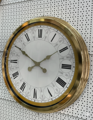 Väggklocka i Guldmetall med Motiv och Romerska Siffror (60 cm)
